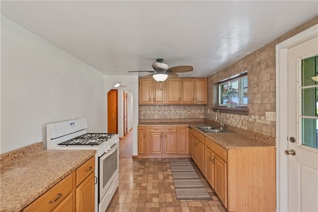 2034 Washington Blvd, House other with 3 bedrooms, 2 bathrooms and 2 parking in Glassport PA | Image 13