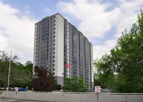 1104-55 Green Valley Dr, Kitchener, ON, N2P1Z6 | Card Image