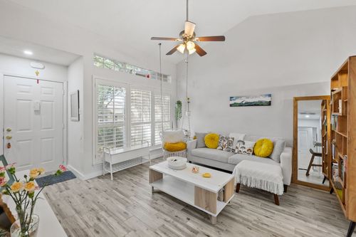 115-1015 E Yager Ln, Austin, TX, 78753-7007 | Card Image