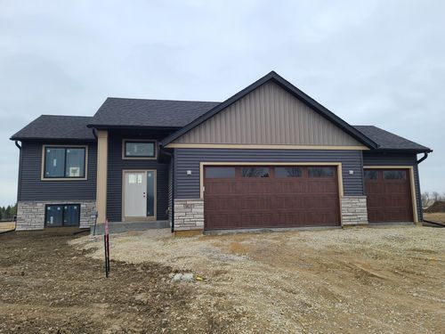 907 13th Ave Nw, Kasson, MN, 55944 | Card Image