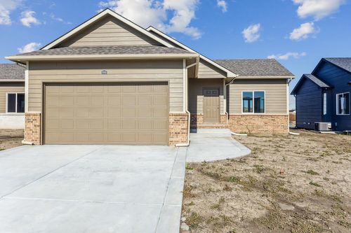 8980 E Summerside Pl, Bel Aire, KS, 67226 | Card Image