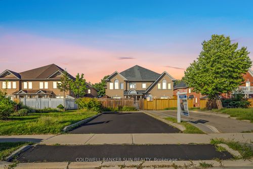 138 Pressed Brick Dr, Brampton, ON, L6V4K6 | Card Image