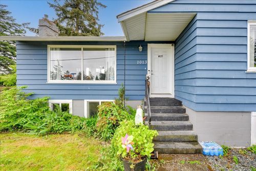 1013 Strathmore St, Nanaimo, BC, V9S2L9 | Card Image