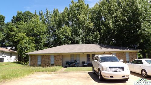 305 Nikki Dr, Longview, TX, 75604-1332 | Card Image