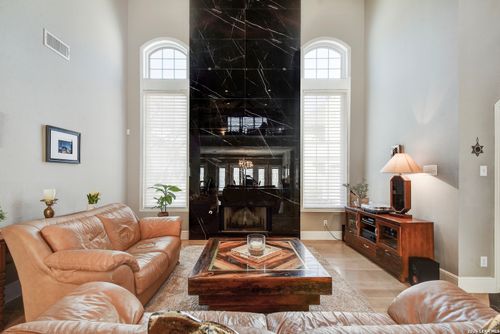 35 S Rue Charles, San Antonio, TX, 78217-5158 | Card Image