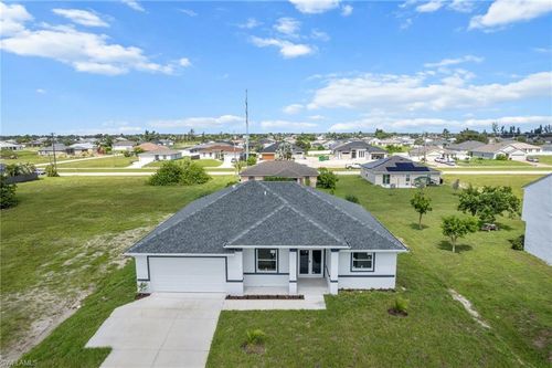 2020 Ne Juanita Pl, Cape Coral, FL, 33909-4223 | Card Image