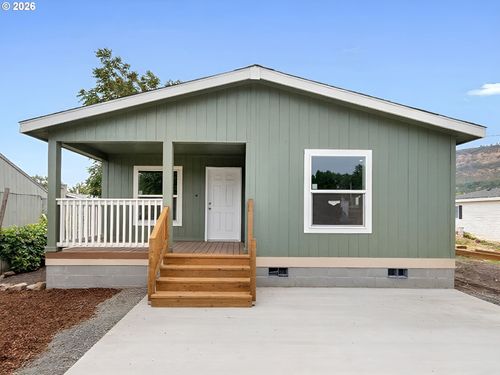 834 Floral Ct, TheDalles, OR, 97058 | Card Image