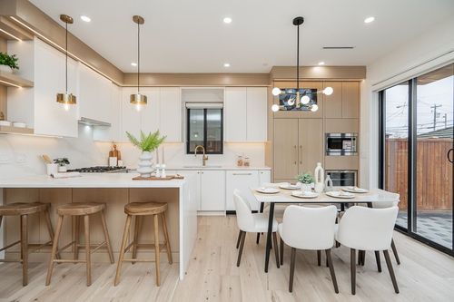 2-150 E 51st Ave, Vancouver, BC, V5X1C3 | Card Image