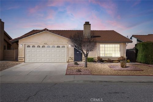 13032 Rainwood Ct, Victorville, CA, 92395 | Card Image