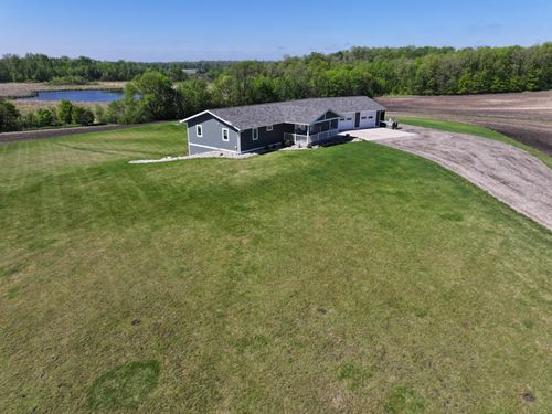 27196 County Highway 21, Detroit Lakes, MN, 56501-7715 | Card Image