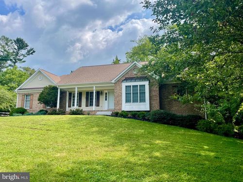 41 Menlough Dr, WARRENTON, VA, 20186-3049 | Card Image