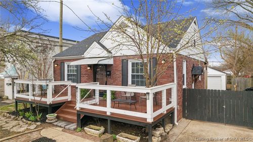 322 E Carter Ave, Clarksville, IN, 47129-2306 | Card Image