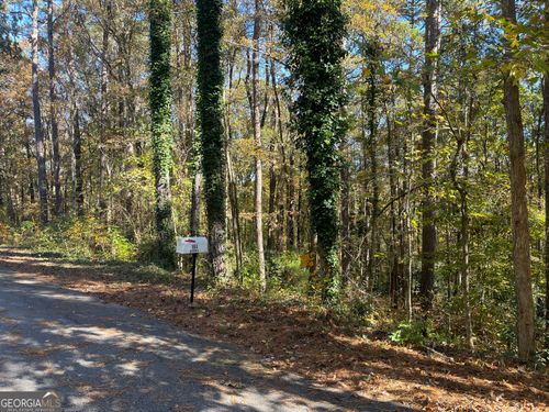 104 Sweetgum Dr, Lagrange, GA, 30240-9564 | Card Image