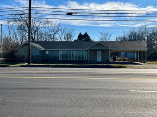 4417 E Highland Dr, Jonesboro, AR, 72401-6624 | Card Image