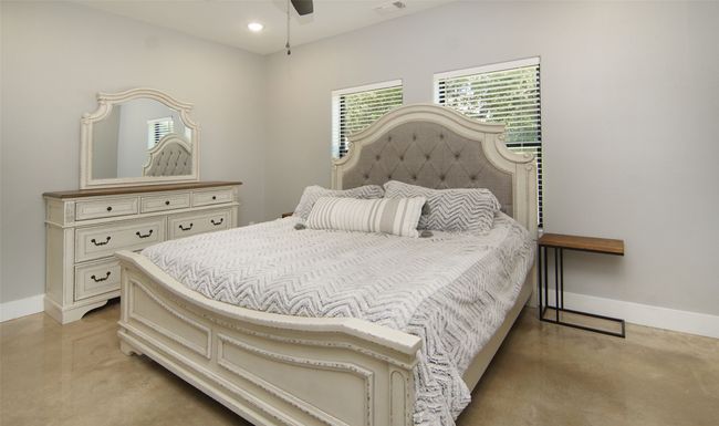 930 W Florence St, House other with 3 bedrooms, 2 bathrooms and null parking in Denison TX | Image 15
