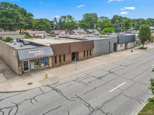 22015 Outer Dr, Dearborn, MI, 48124-3931 | Card Image