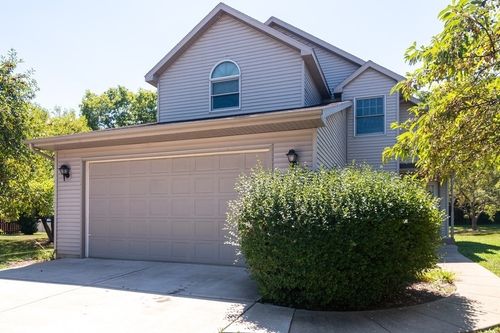 106 Fox Rd, Yorkville, IL, 60560-1511 | Card Image