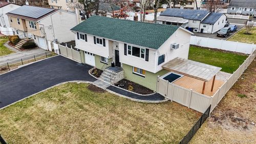 46 26th St, Wyandanch, NY, 11798-3704 | Card Image