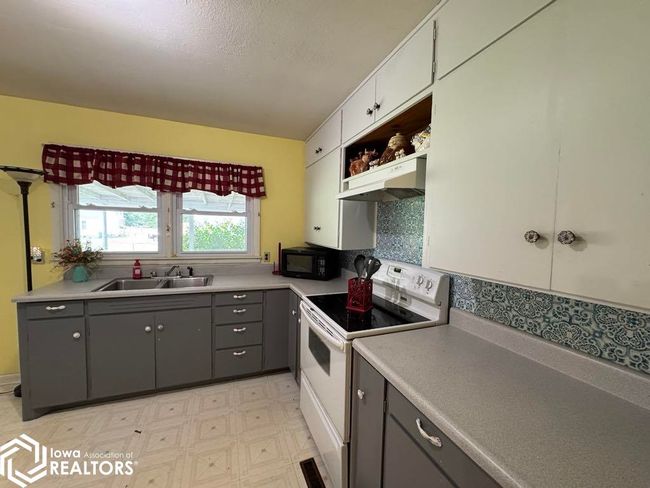 603 N Davis St, House other with 3 bedrooms, 1 bathrooms and null parking in Bloomfield IA | Image 15