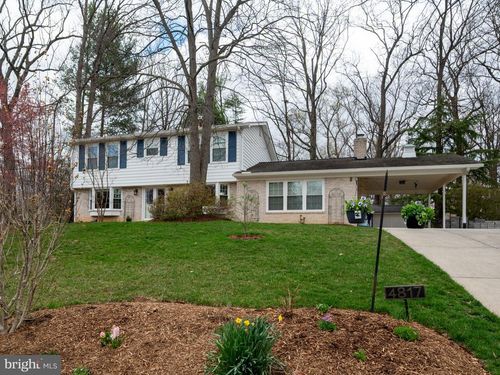 4817 Dodson Dr, ANNANDALE, VA, 22003-6137 | Card Image