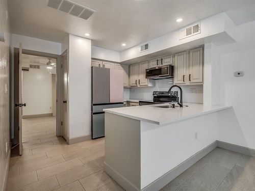 apt-108-11550 N May Ave, Oklahoma City, OK, 73120-5838 | Card Image