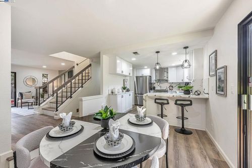 3810 Burton Cmn, Fremont, CA, 94536-6039 | Card Image