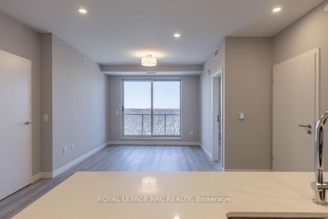 804 - 118 West Street, Condo with 2 bedrooms, 2 bathrooms and 1 parking in Port Colborne ON | Image 8