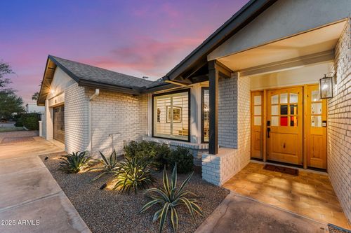 8113 E Morgan Trl, Scottsdale, AZ, 85258-1311 | Card Image