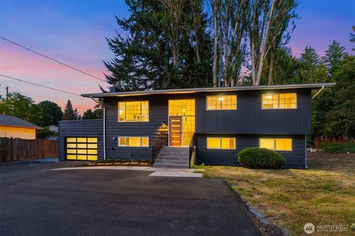 8004 203rd Pl Sw, Edmonds, WA, 98026-6738 | Card Image
