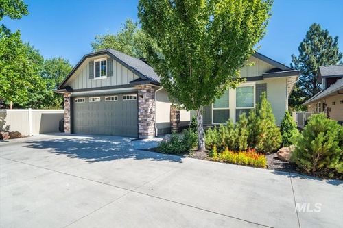 3308 N Acre Ln, Boise, ID, 83704-4503 | Card Image