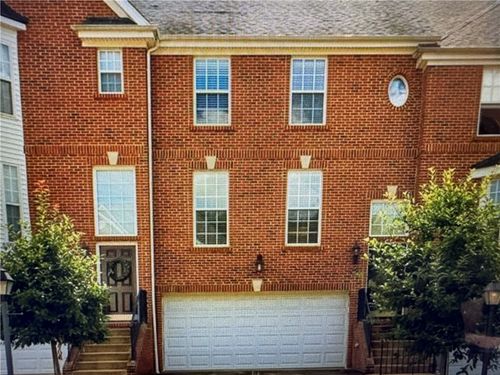 523 E Vanderbilt Dr, Mars, PA, 16046-2374 | Card Image