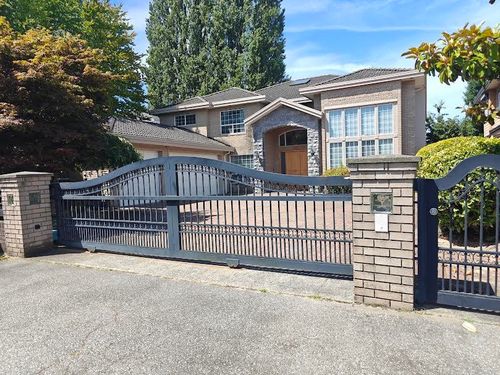 8211 Claybrook Rd, Richmond, BC, V7C2L4 | Card Image