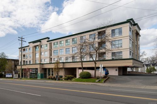 204-3460 Quadra St, Victoria, BC, V8X1G6 | Card Image