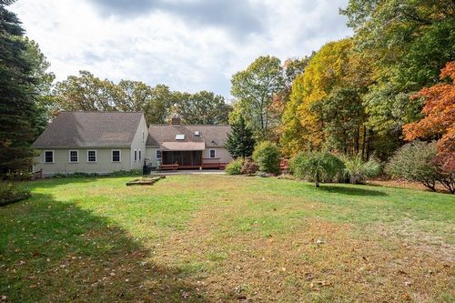 46 Farm Rd, Bolton, MA, 01740-1301 | Card Image