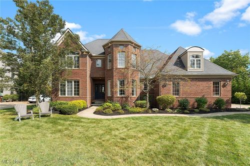 1471 Summerwood Dr, Broadview Heights, OH, 44147-2846 | Card Image