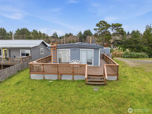 13301 N Pl, Long Beach, WA, 98631-5805 | Card Image
