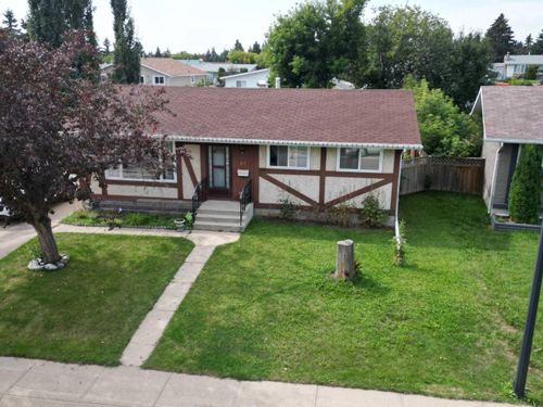 95 Norris Close, Red Deer, AB, T4P1R2 | Card Image