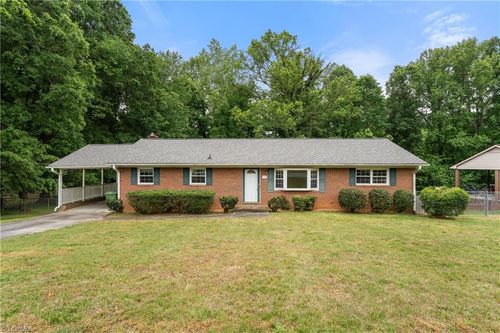 115 Vista Way Drive, Kernersville, NC, 27284 | Card Image