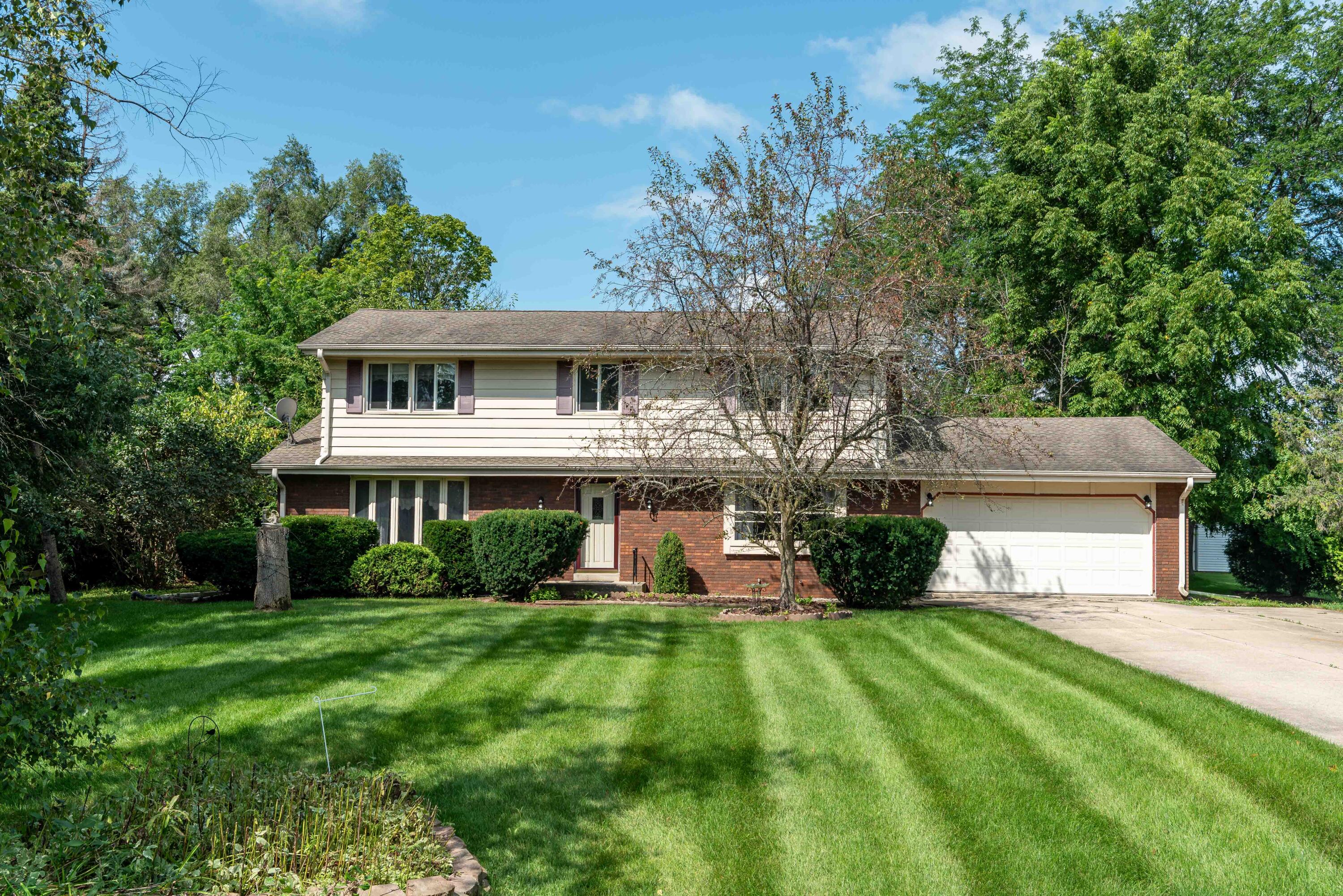 160 60th Ave, For Sale in Somers Zoocasa