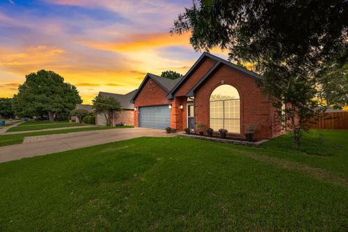 1401 Superior Dr, Flower Mound, TX, 75028-2118 | Card Image