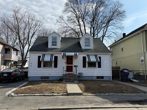 31 Strathmore Rd, Methuen, MA, 01844-4831 | Card Image