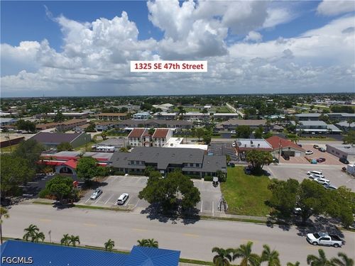 a-1325 Se 47th St, Cape Coral, FL, 33904-9662 | Card Image