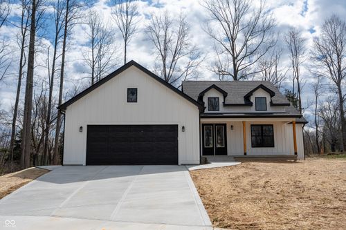 5123 Oak Ridge Trl, Columbus, IN, 47201-5144 | Card Image