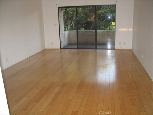 unit-306a-26151 Vermont Ave, Harbor City, CA, 90710-3430 | Card Image