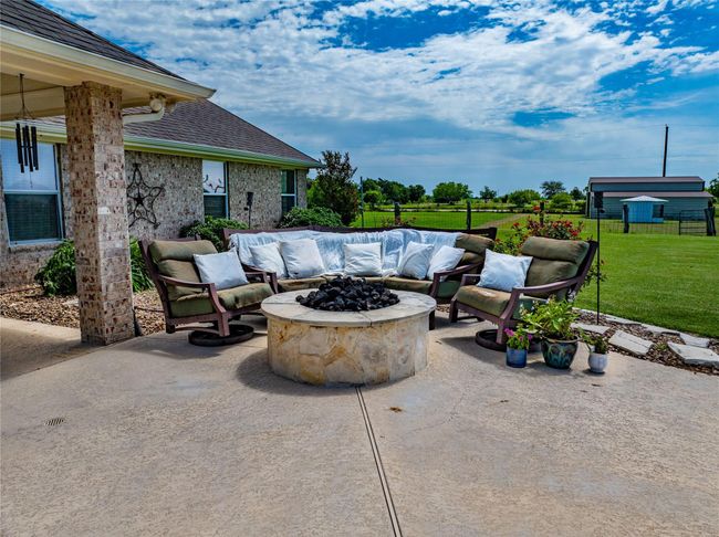 17087 County Road 266, Home with 3 bedrooms, 4 bathrooms and 2 parking in East Bernard TX | Image 18