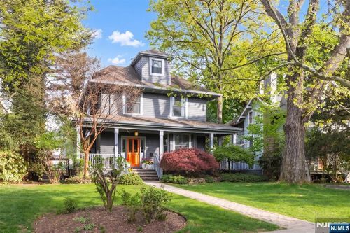 41 Erwin Park Rd, Montclair, NJ, 07042-3019 | Card Image