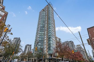 1604 - 1155 Homer St, Condo with 1 bedrooms, 1 bathrooms and 1 parking in Vancouver BC | Image 1