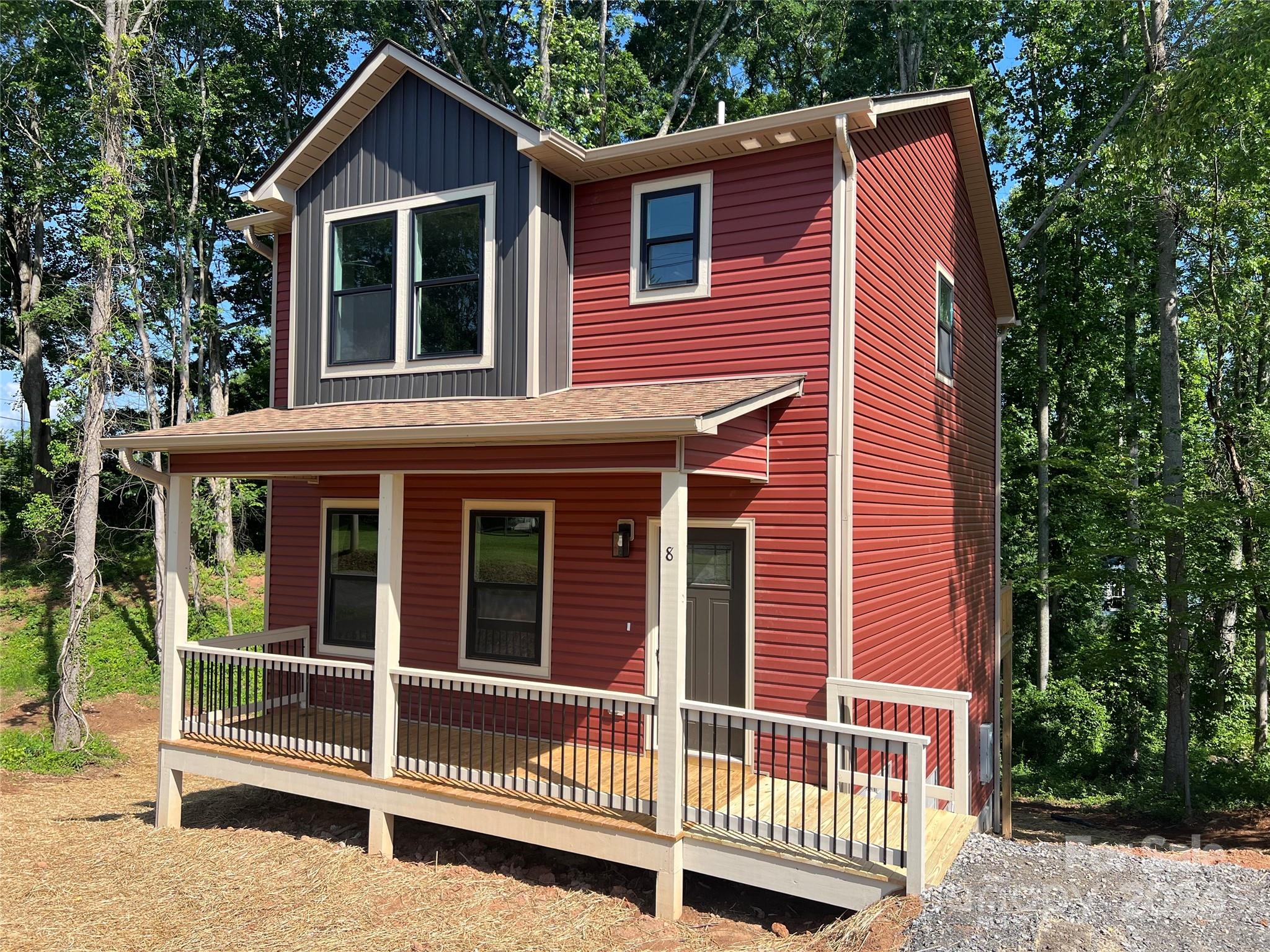 Fox Rd, Asheville, NC 28804