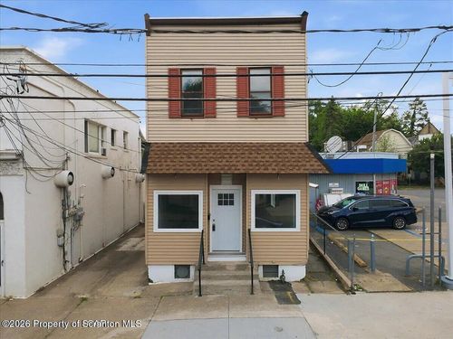 13 Carey Ave, Wilkes Barre, PA, 18702-2213 | Card Image