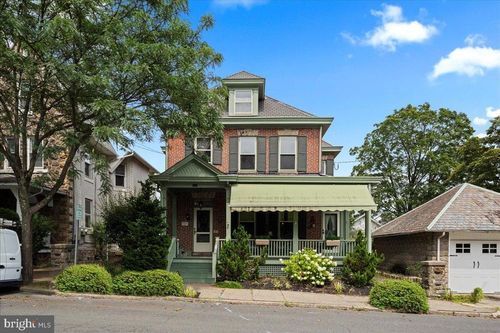 123 S Franklin St, DOYLESTOWN, PA, 18901-4111 | Card Image